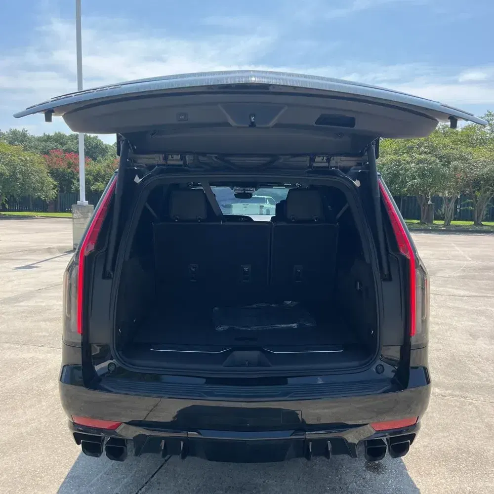 2023 Cadillac Escalade-V ESV Base