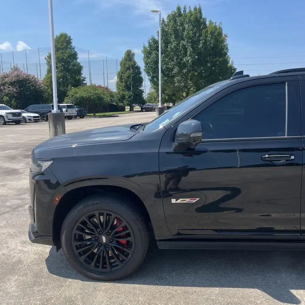 2023 Cadillac Escalade-V ESV Base