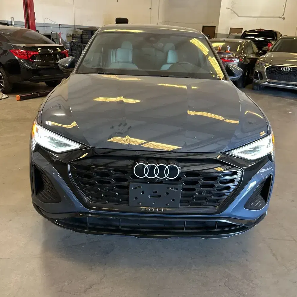 2024 Audi Q8 e-tron S-Line Prem