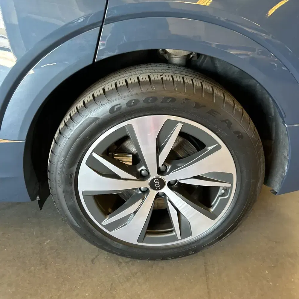 2024 Audi Q8 e-tron S-Line Prem
