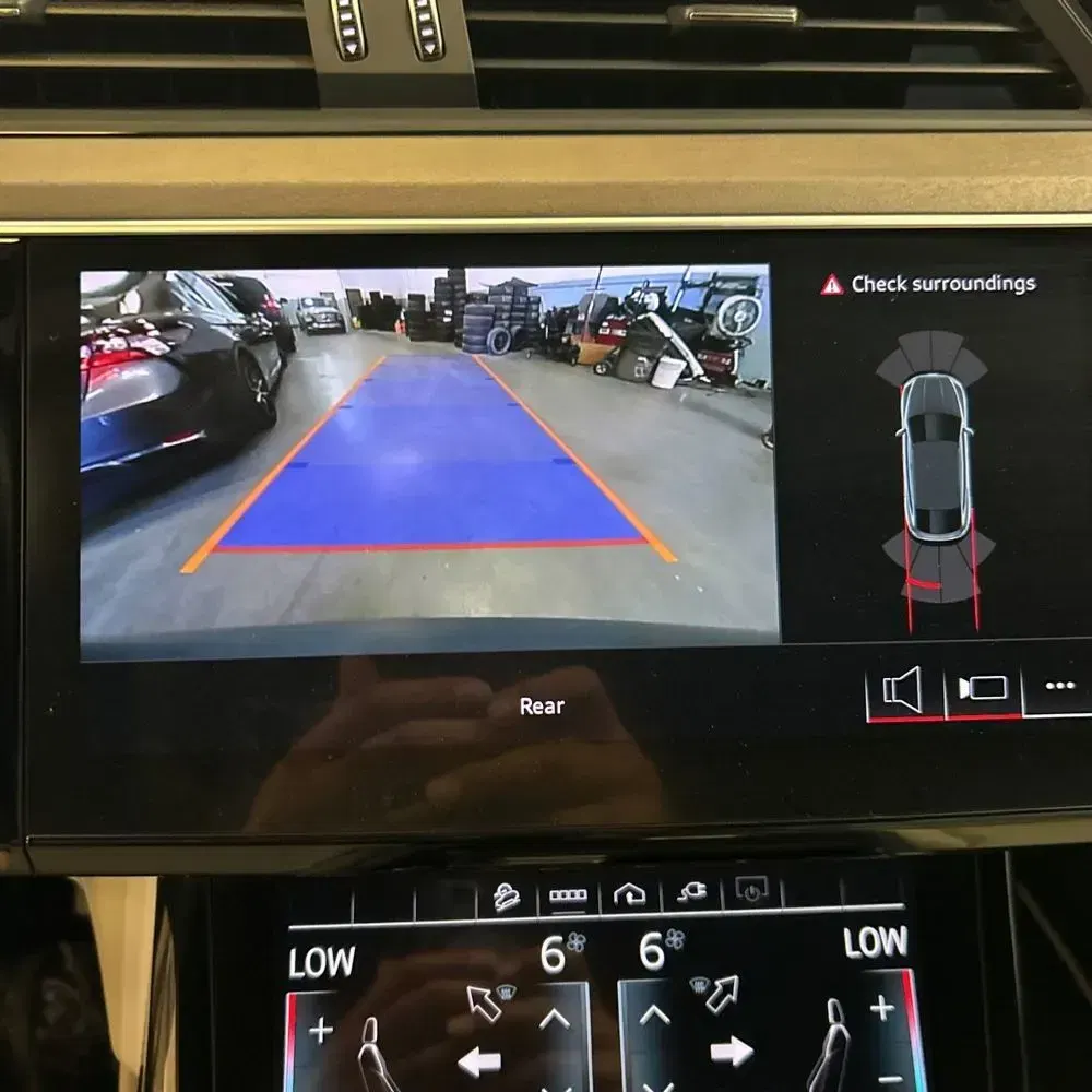 2024 Audi Q8 e-tron S-Line Prem