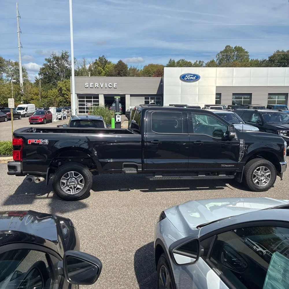 2025 Ford F350 S/D Lariat