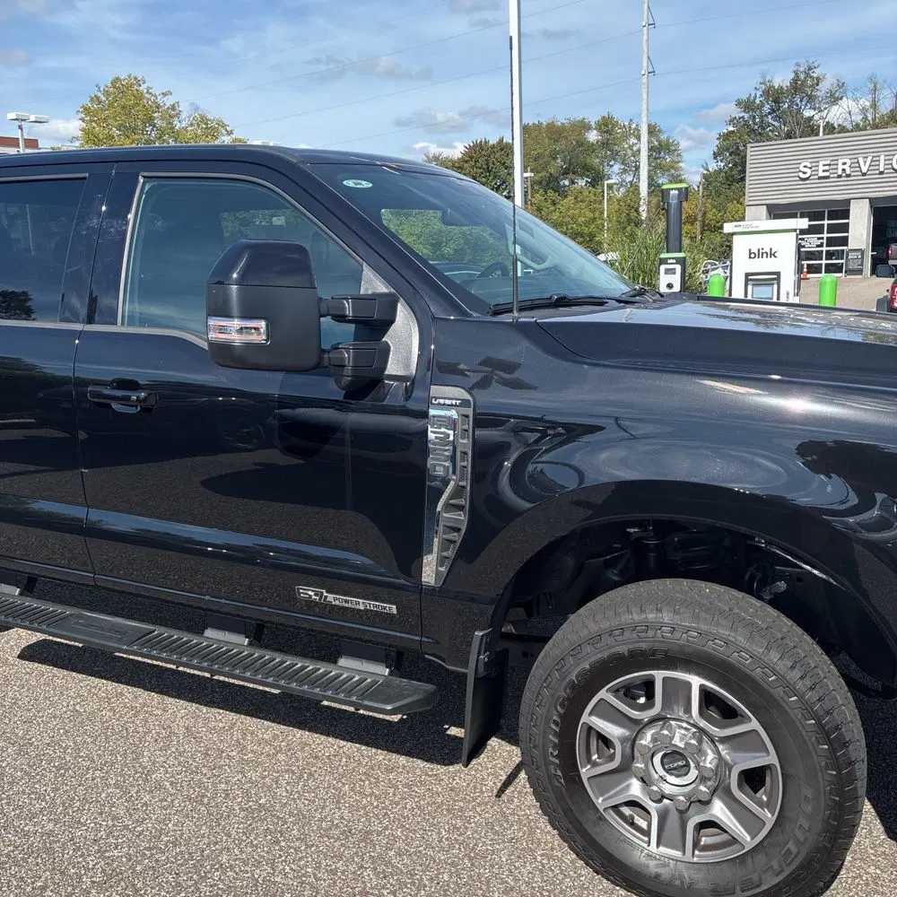 2025 Ford F350 S/D Lariat