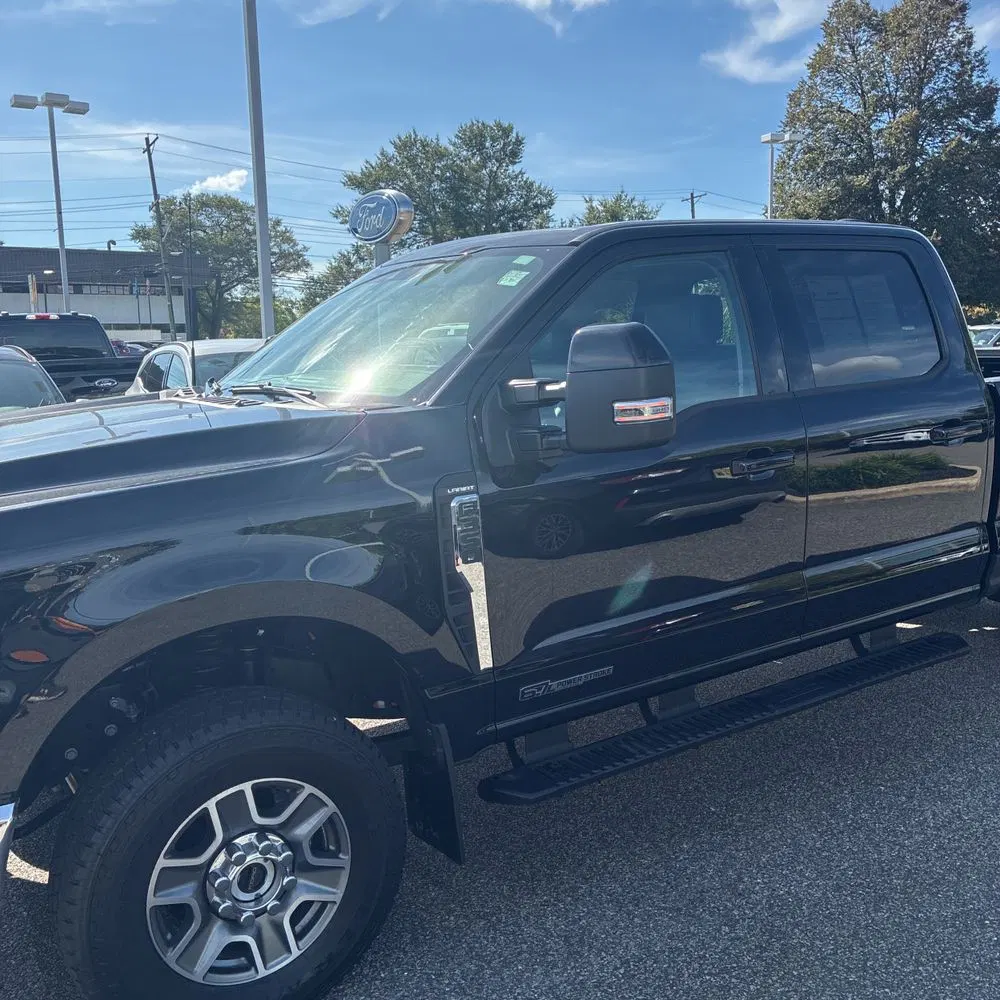 2025 Ford F350 S/D Lariat