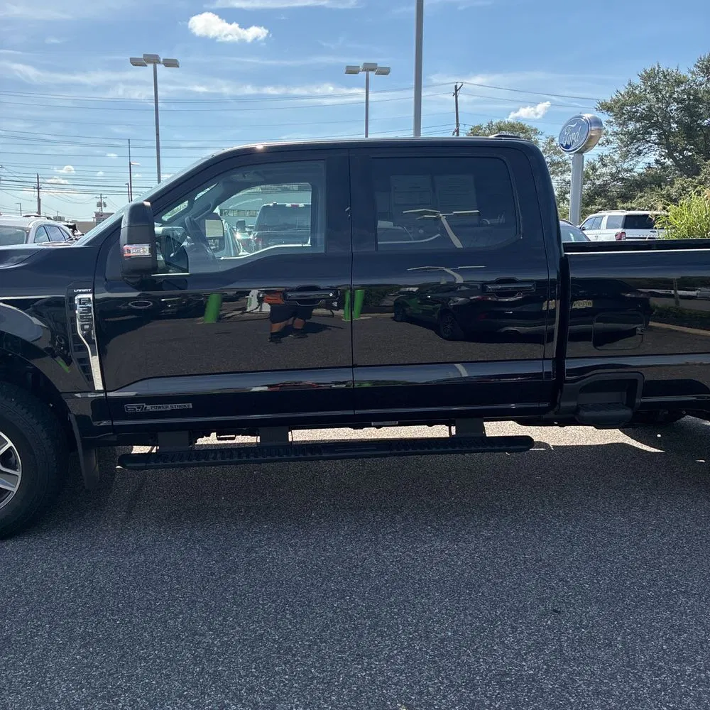 2025 Ford F350 S/D Lariat
