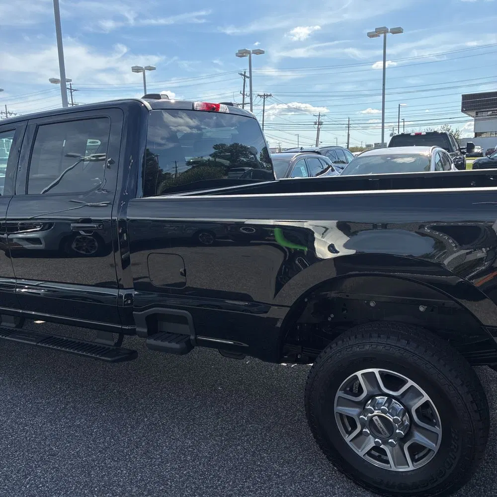 2025 Ford F350 S/D Lariat