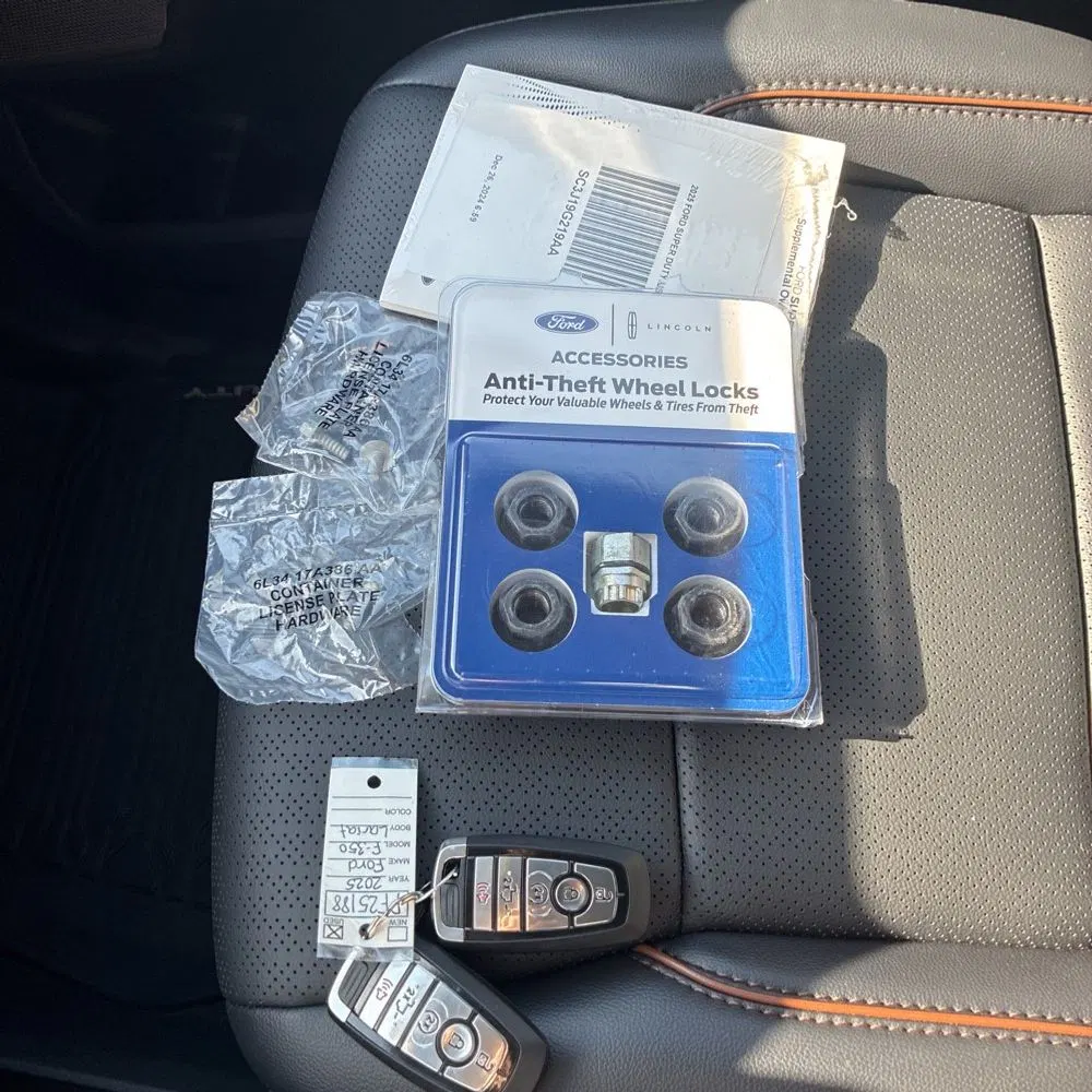2025 Ford F350 S/D Lariat