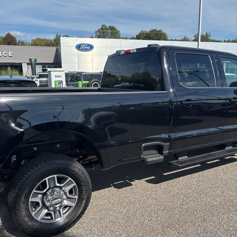 2025 Ford F350 S/D Lariat