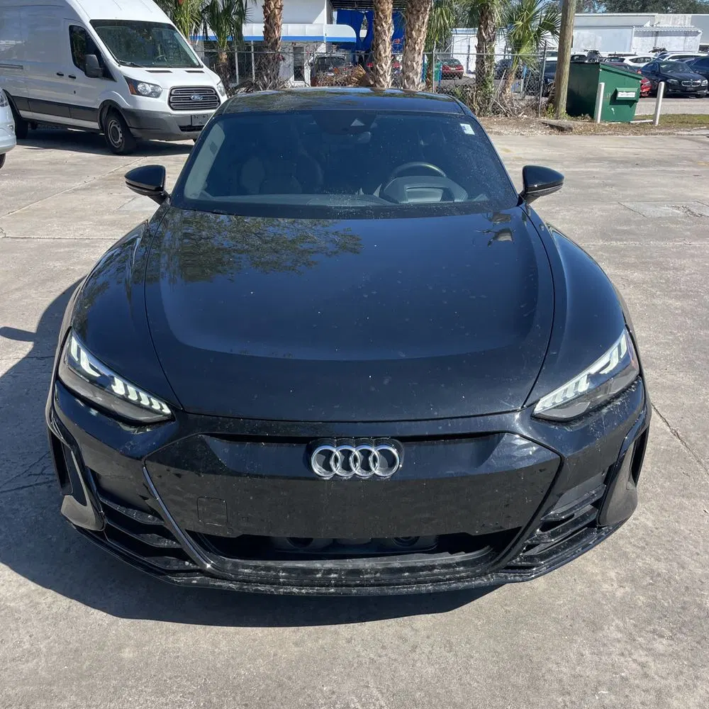 2022 Audi e-tron GT RS