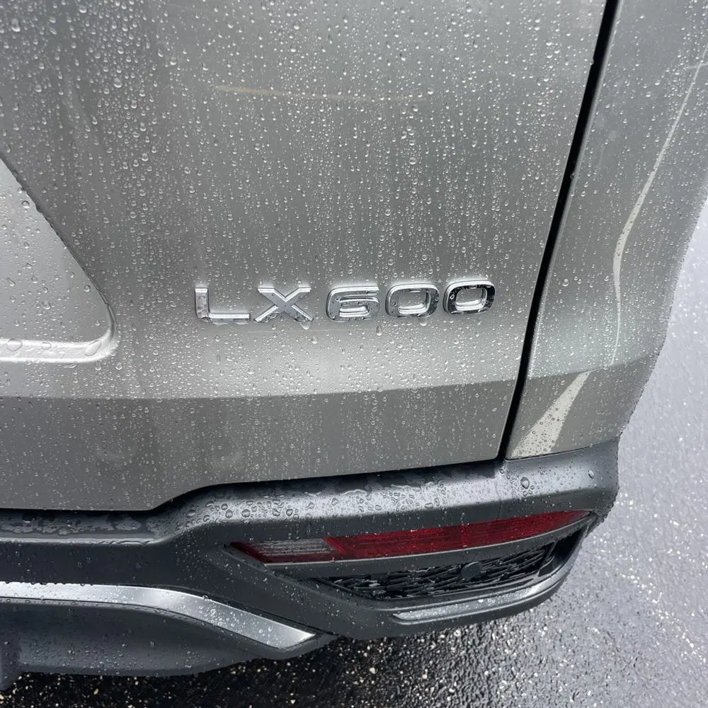 2024 Lexus LX 600 F SPORT Handling