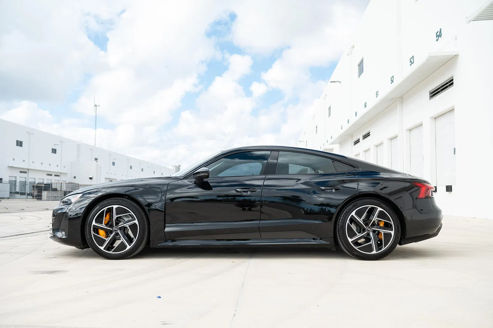 2024 Audi RS e-tron GT - 637-hp Dual-Motor AWD, Carbon Performance Package, Unmodified