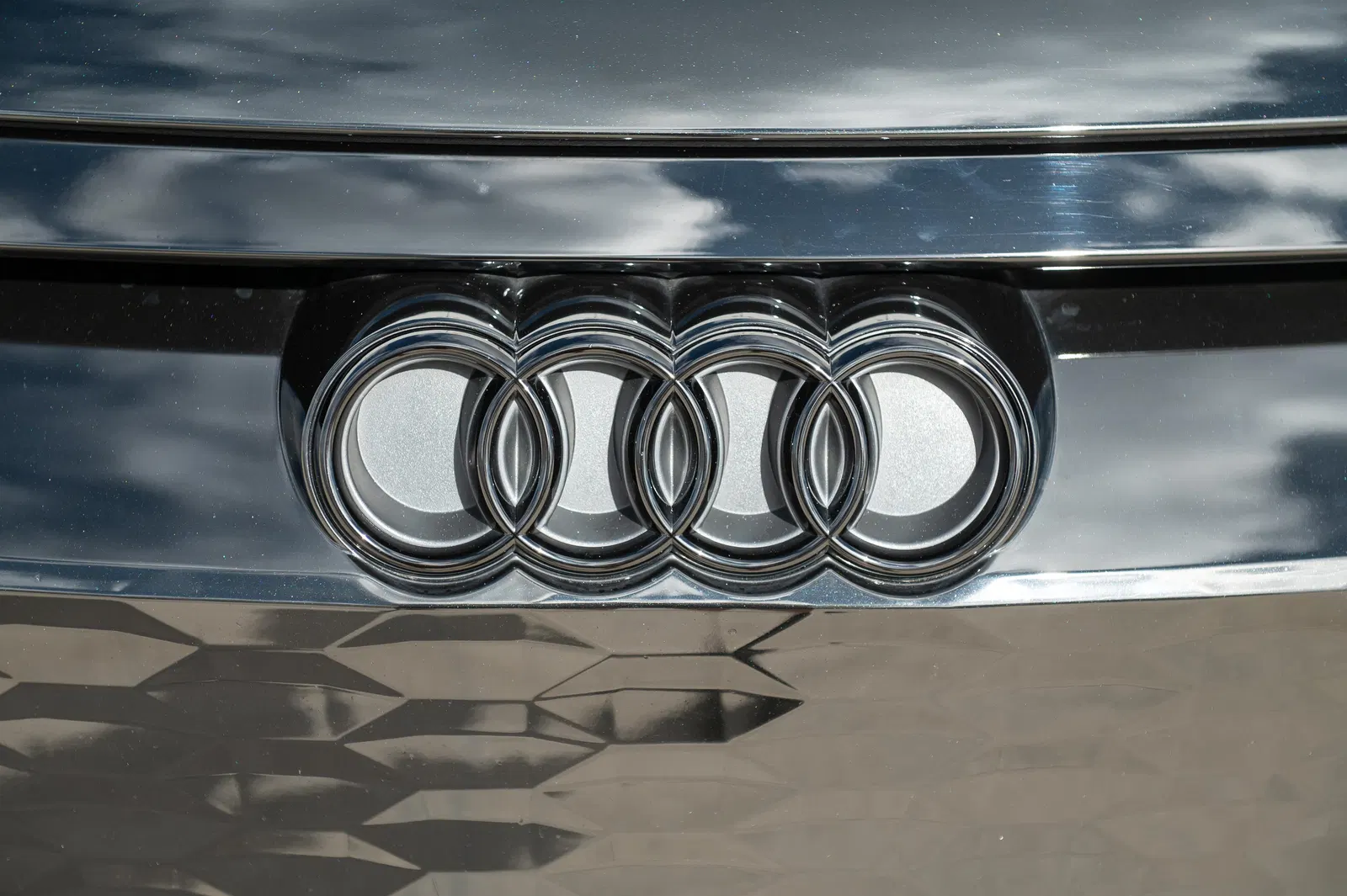 2024 Audi RS e-tron GT - 637-hp Dual-Motor AWD, Carbon Performance Package, Unmodified