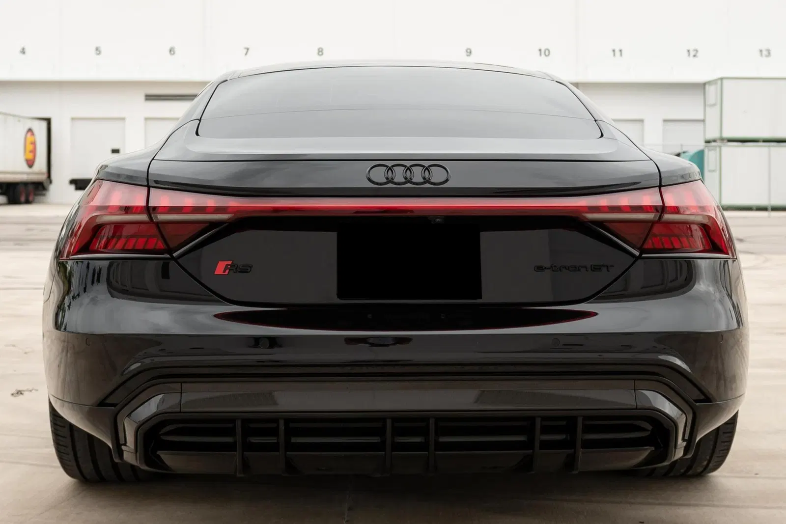 2024 Audi RS e-tron GT - 637-hp Dual-Motor AWD, Carbon Performance Package, Unmodified
