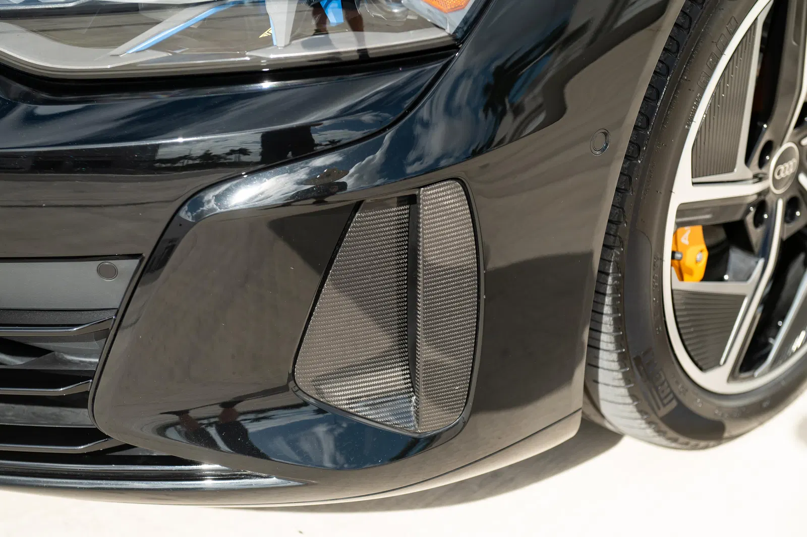 2024 Audi RS e-tron GT - 637-hp Dual-Motor AWD, Carbon Performance Package, Unmodified