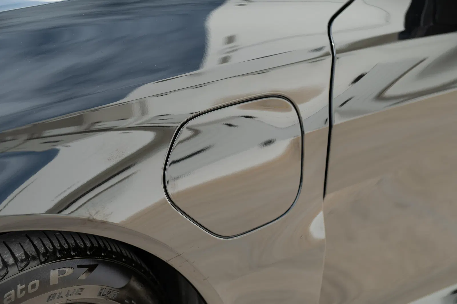 2024 Audi RS e-tron GT - 637-hp Dual-Motor AWD, Carbon Performance Package, Unmodified