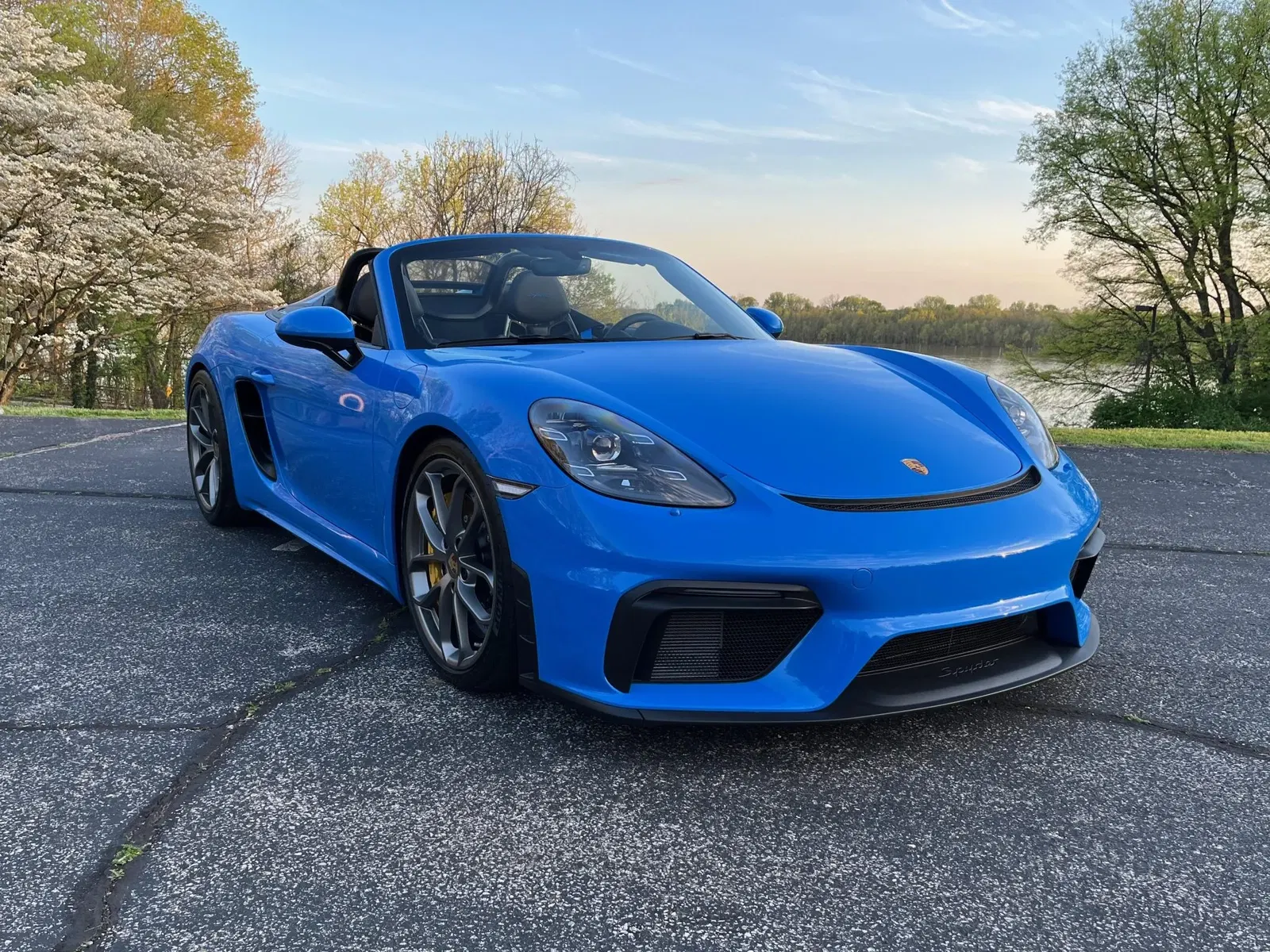 2023 Porsche 718 Spyder 6-Speed