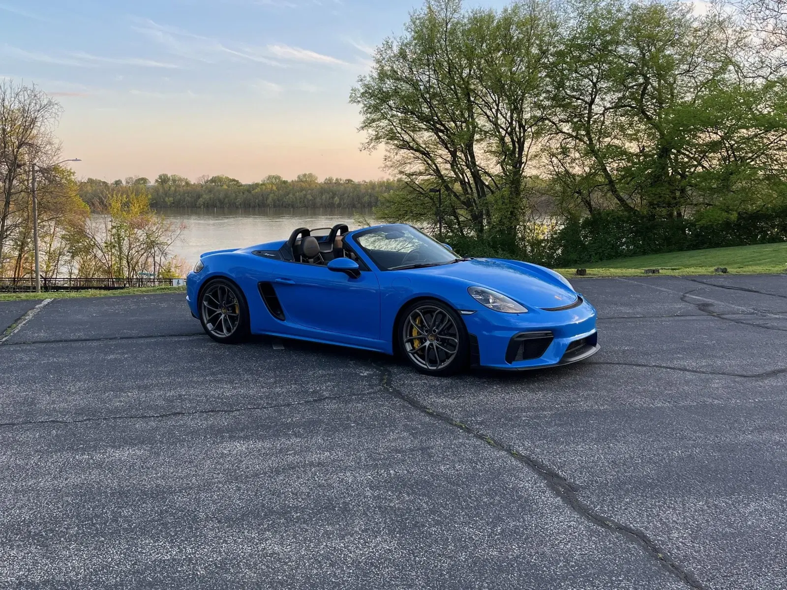 2023 Porsche 718 Spyder 6-Speed