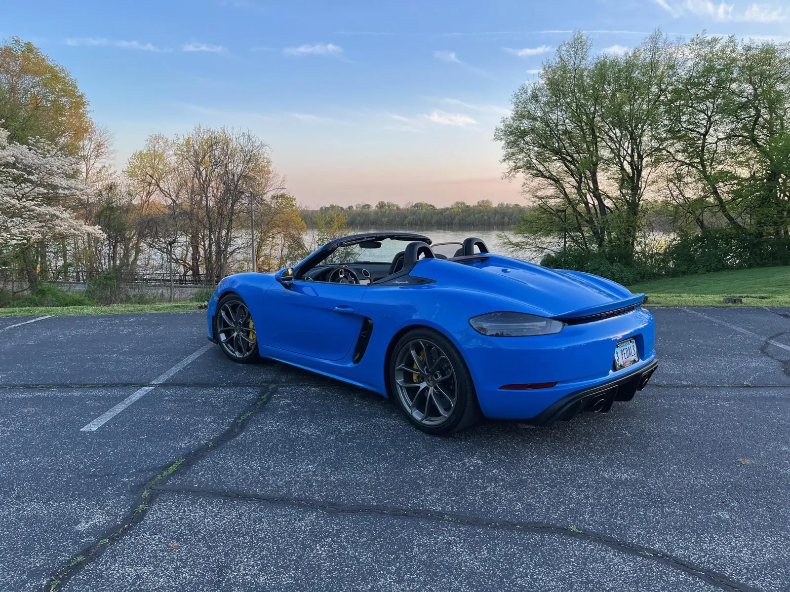 2023 Porsche 718 Spyder 6-Speed
