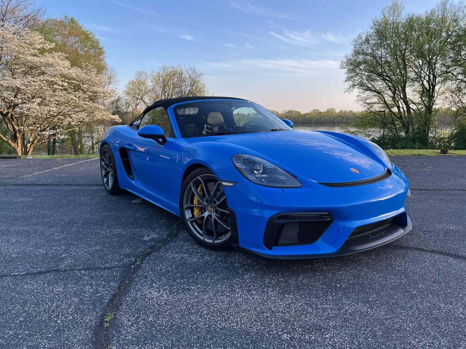 2023 Porsche 718 Spyder 6-Speed