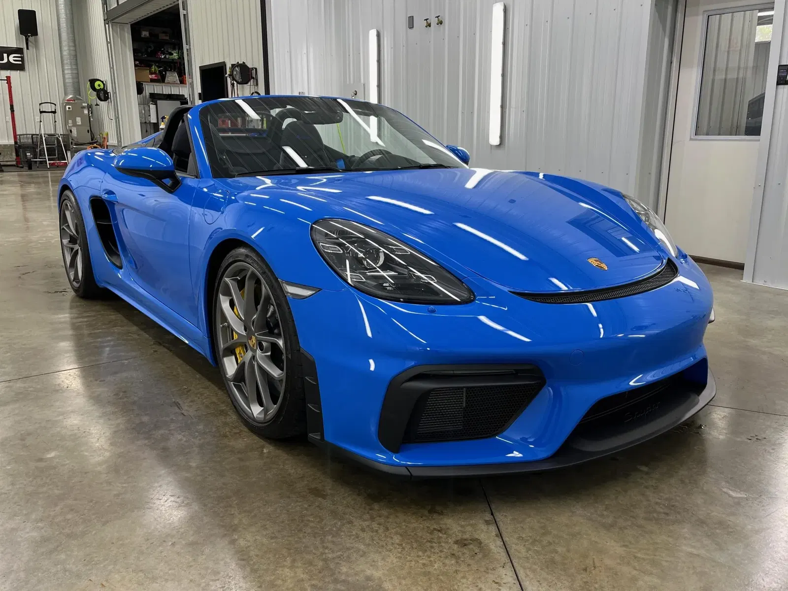 2023 Porsche 718 Spyder 6-Speed