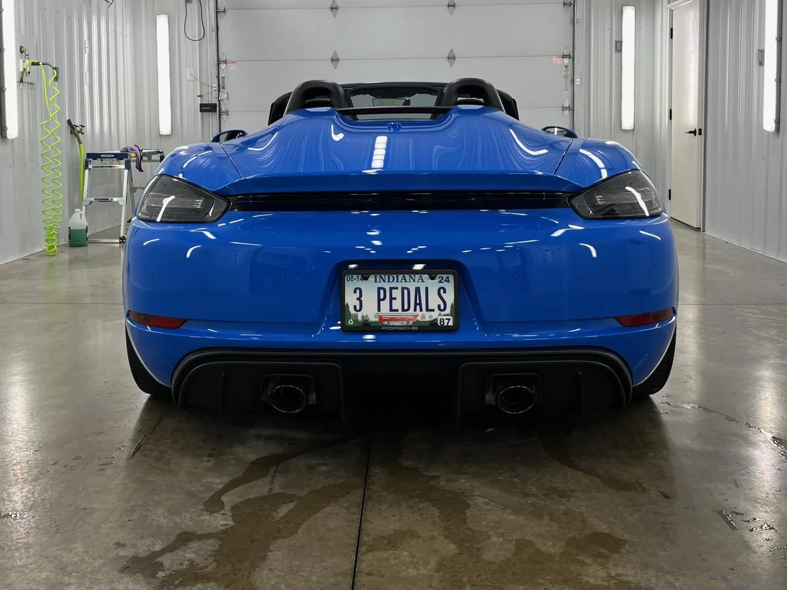 2023 Porsche 718 Spyder 6-Speed