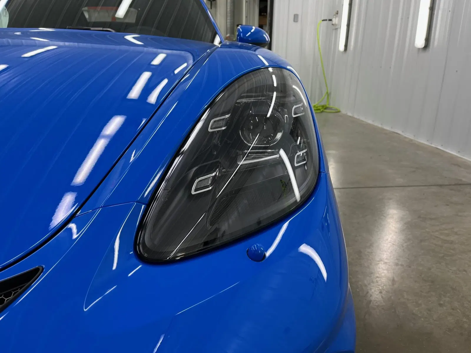 2023 Porsche 718 Spyder 6-Speed