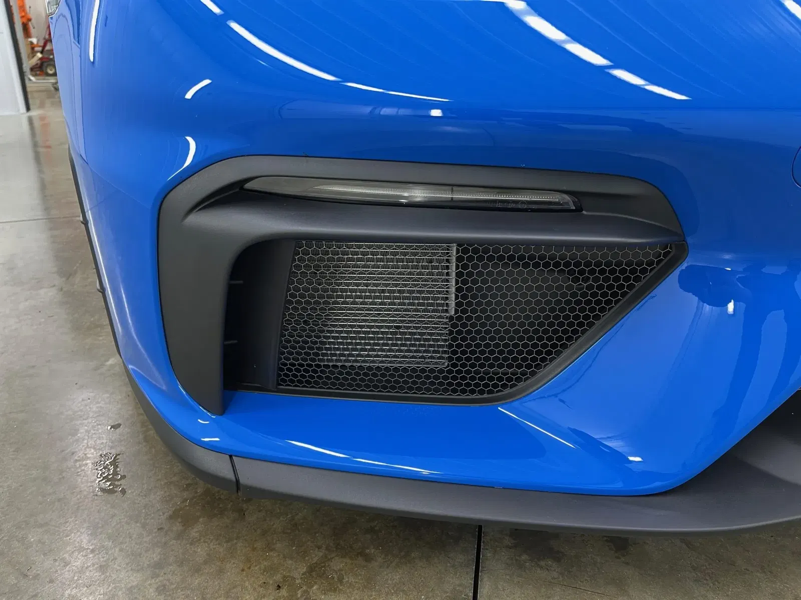 2023 Porsche 718 Spyder 6-Speed