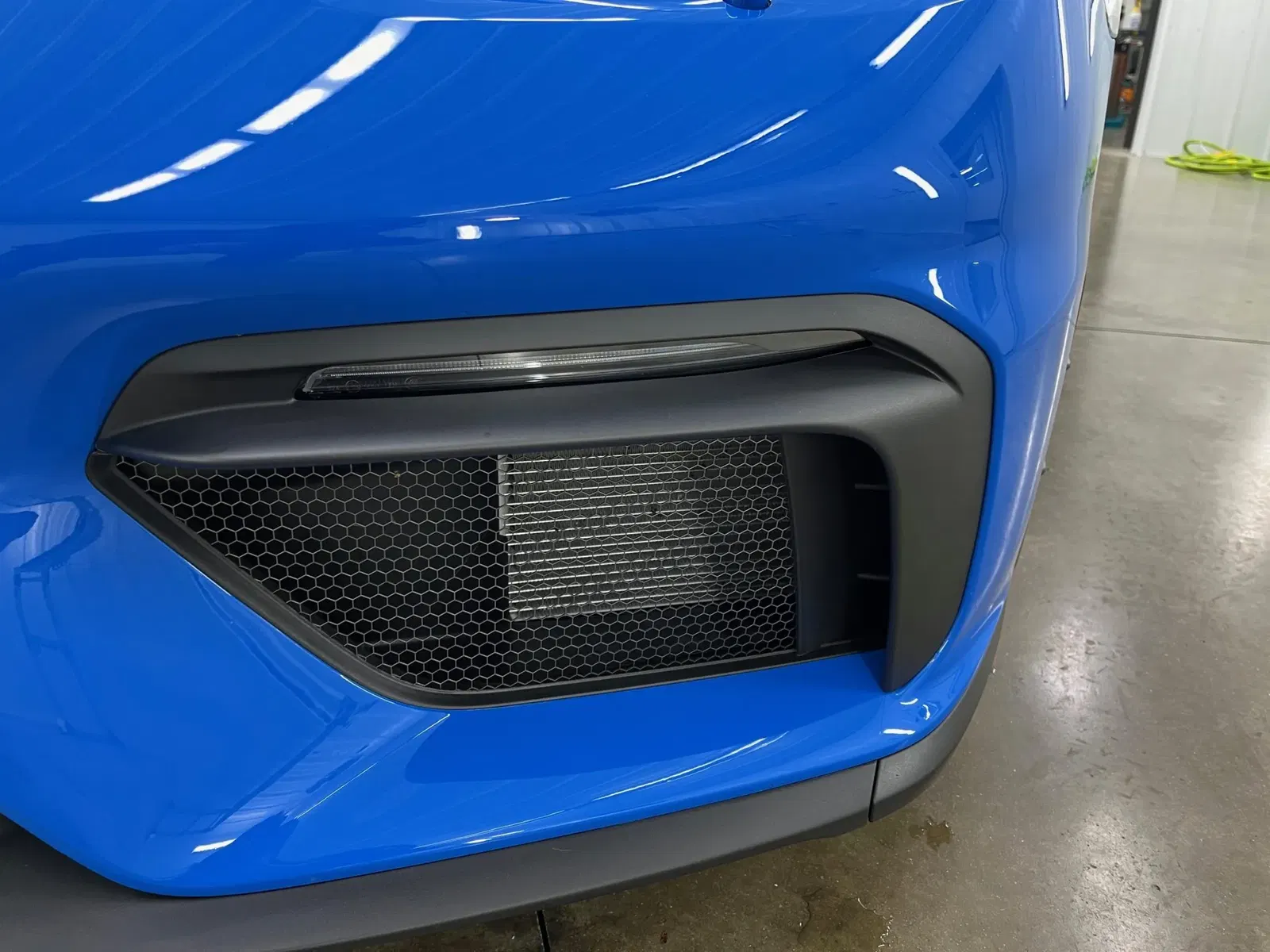 2023 Porsche 718 Spyder 6-Speed