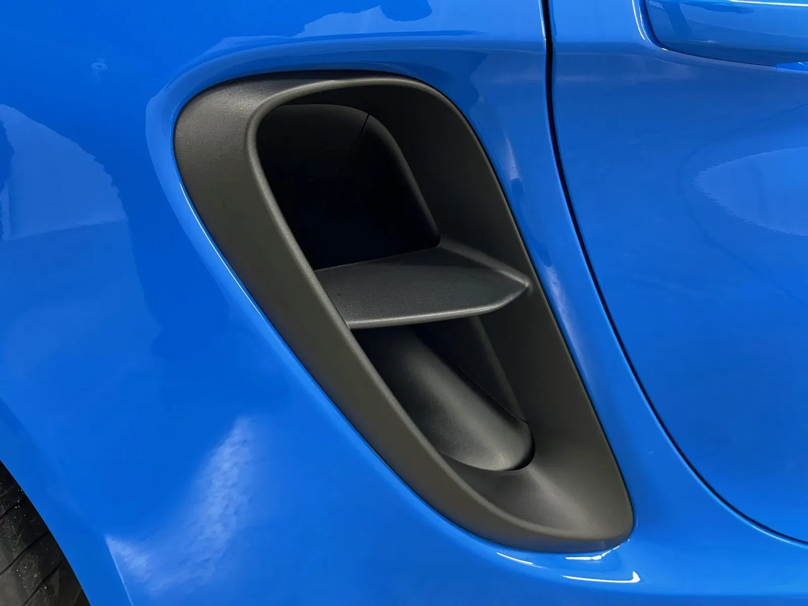 2023 Porsche 718 Spyder 6-Speed