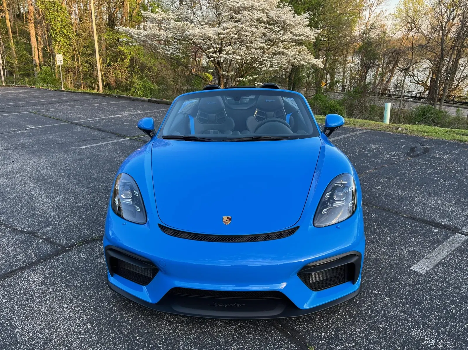 2023 Porsche 718 Spyder 6-Speed