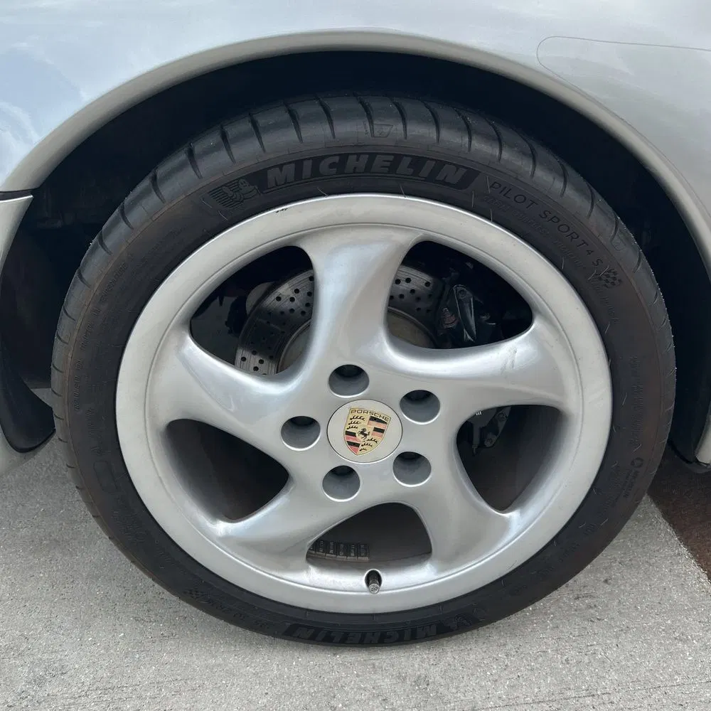 1998 Porsche 911 Carrera