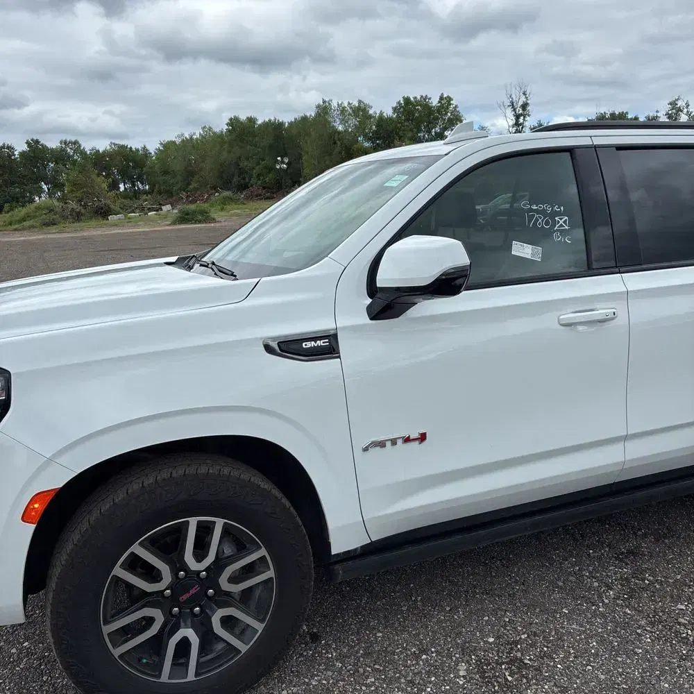2023 GMC Yukon AT4