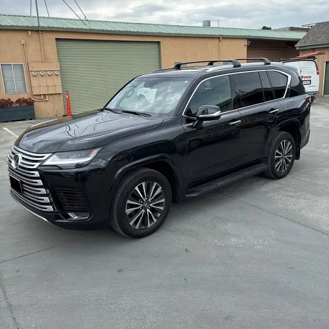 2024 Lexus LX 600 Premium