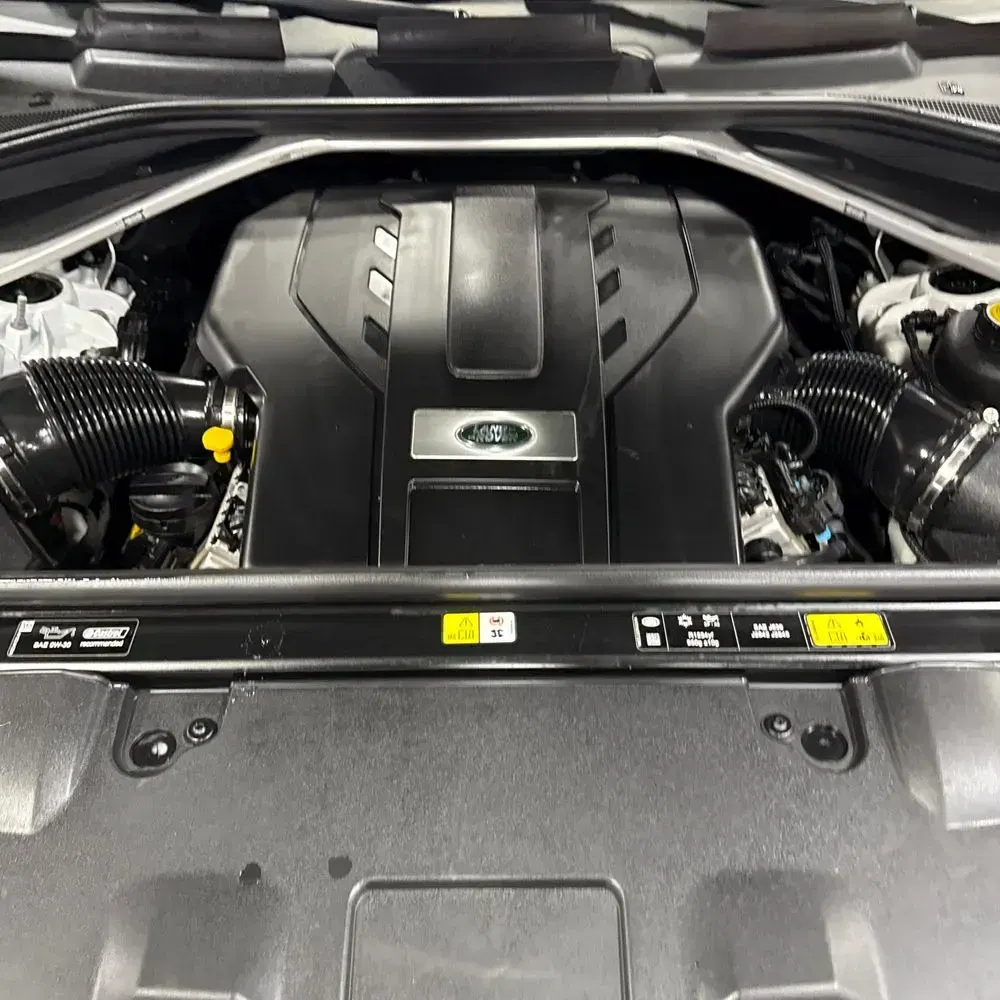 2023 Land Rover Range Rover P530 SE LWB