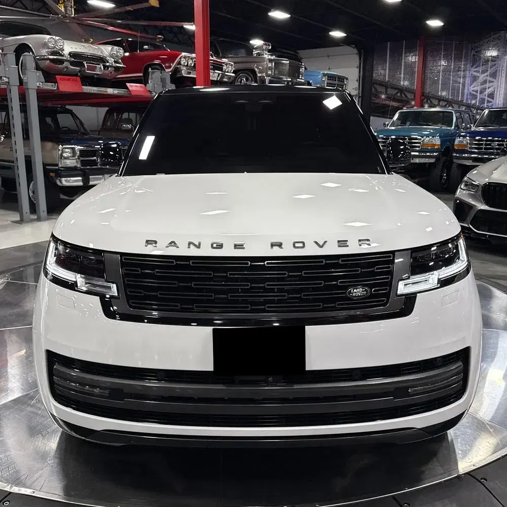 2023 Land Rover Range Rover P530 SE LWB