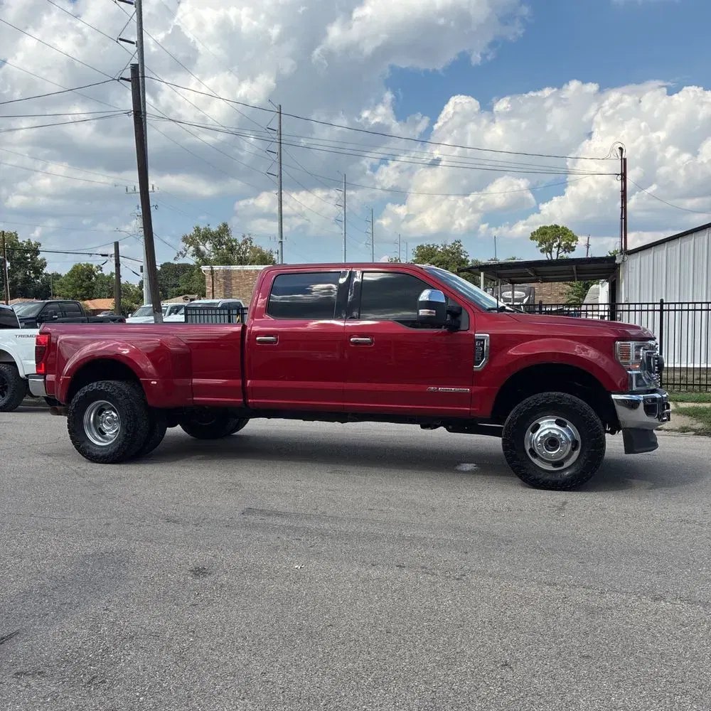 2022 Ford F-350 Super Duty Lariat
