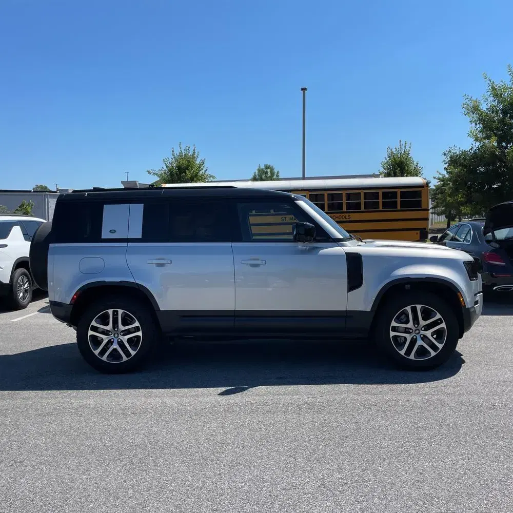 2024 Land Rover Defender 110 P400 S