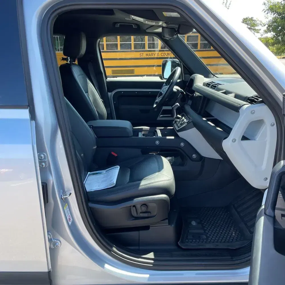 2024 Land Rover Defender 110 P400 S