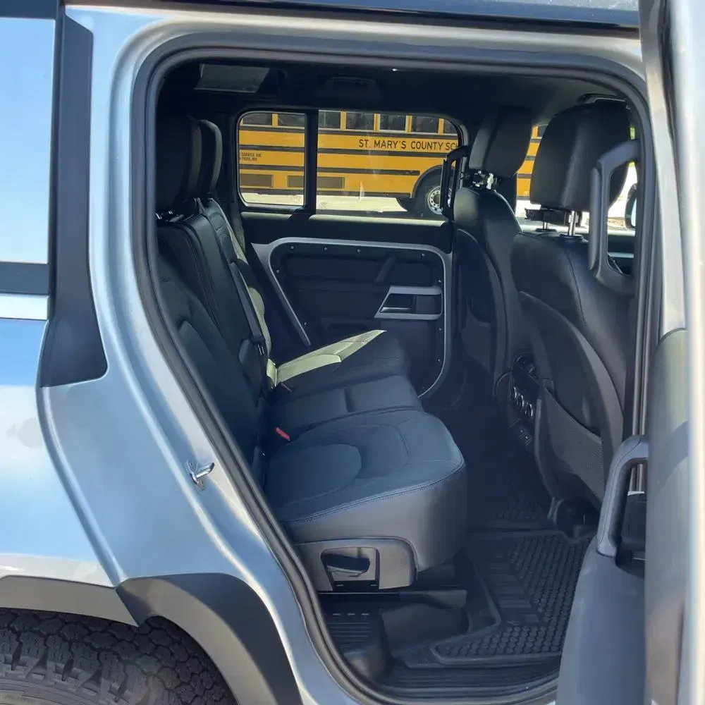 2024 Land Rover Defender 110 P400 S