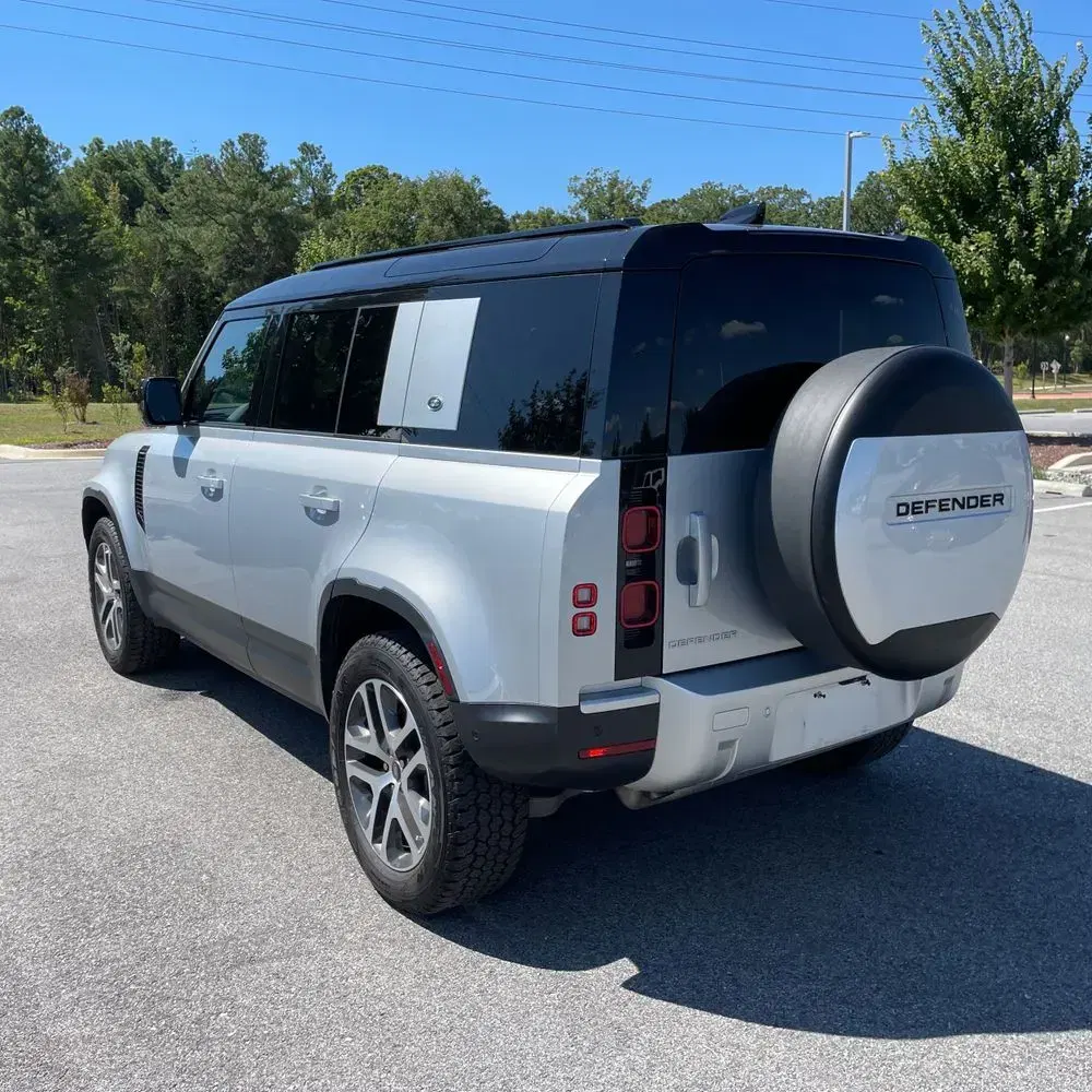 2024 Land Rover Defender 110 P400 S