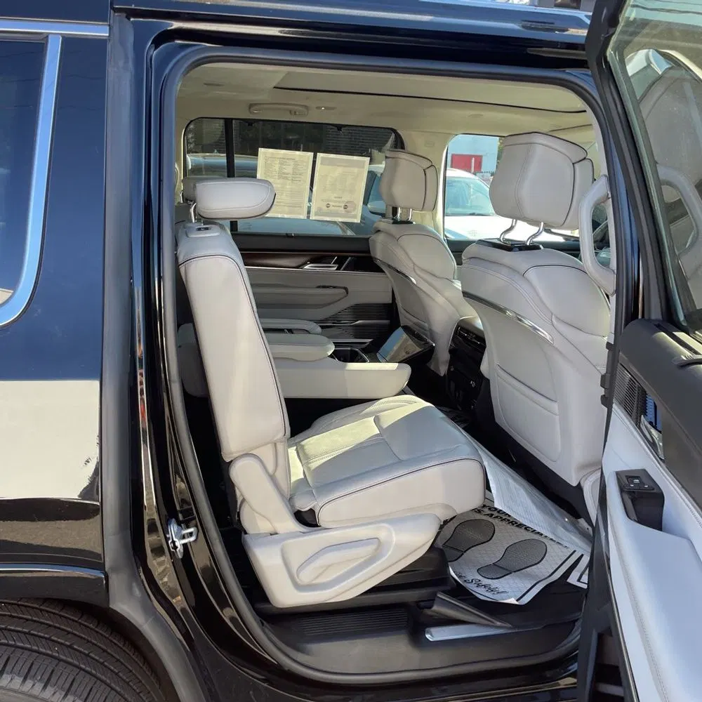 2022 Jeep Grand Wagoneer Series II