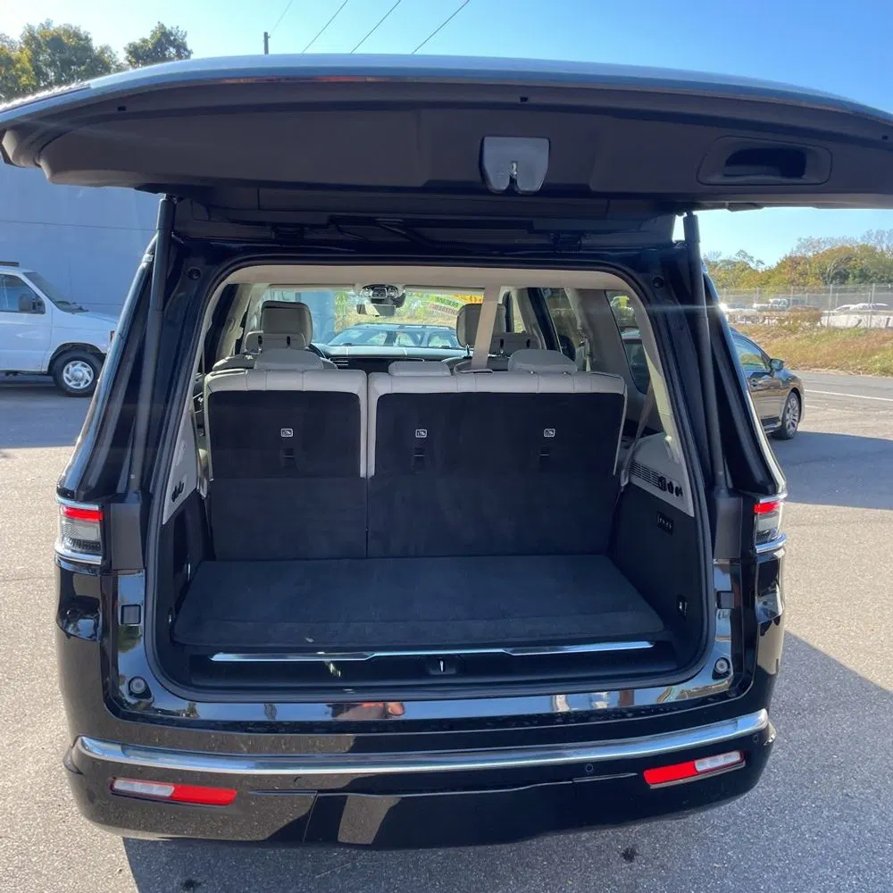 2022 Jeep Grand Wagoneer Series II