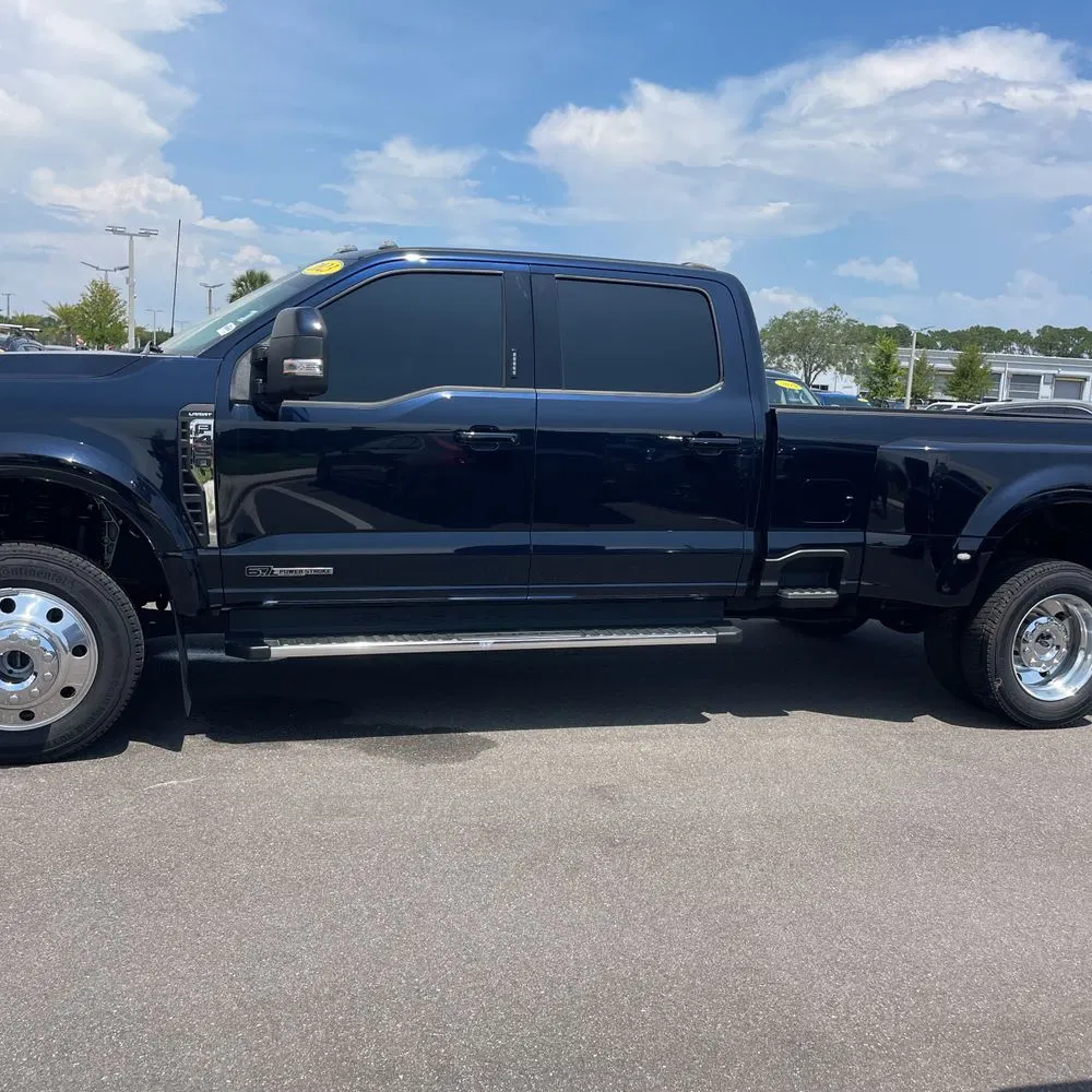 2023 Ford F-450 Super Duty Lariat