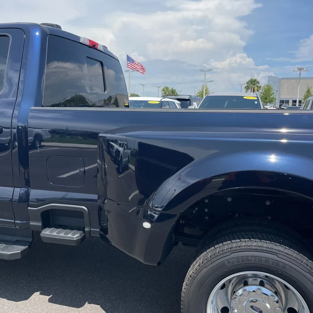 2023 Ford F-450 Super Duty Lariat