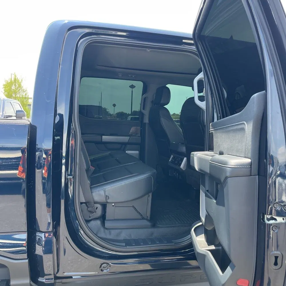 2023 Ford F-450 Super Duty Lariat