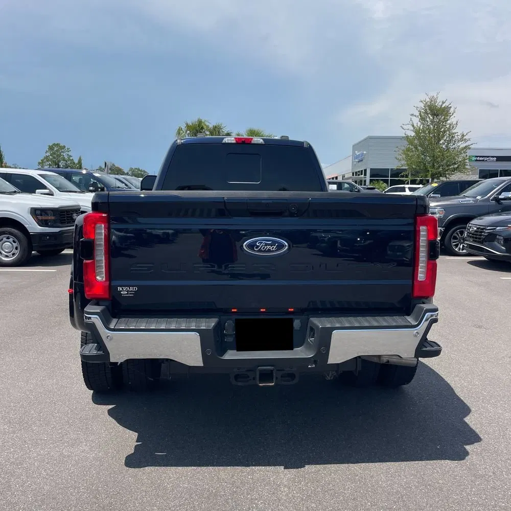 2023 Ford F-450 Super Duty Lariat
