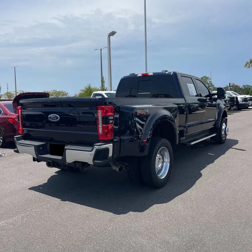 2023 Ford F-450 Super Duty Lariat