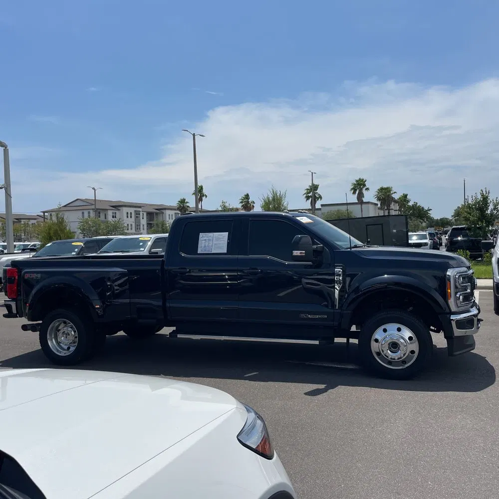 2023 Ford F-450 Super Duty Lariat