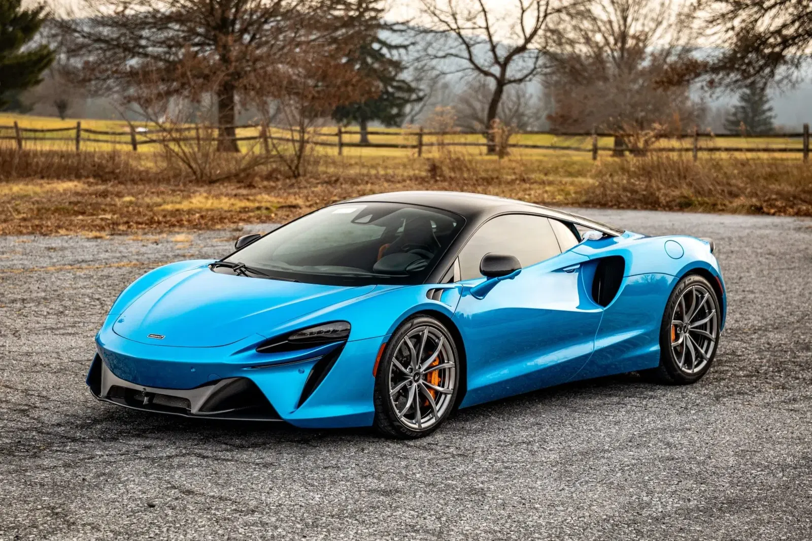 2023 McLaren Artura
