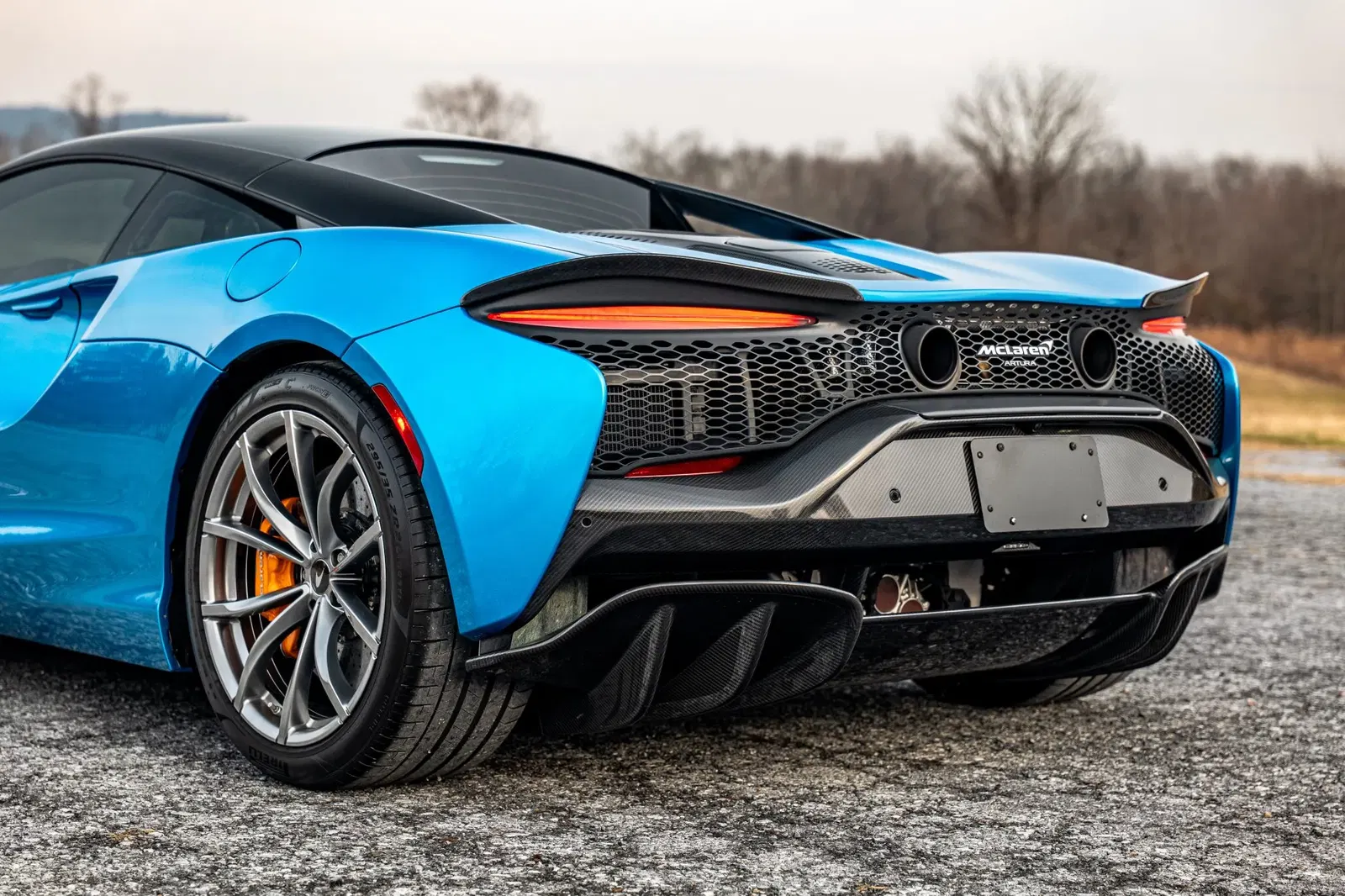 2023 McLaren Artura